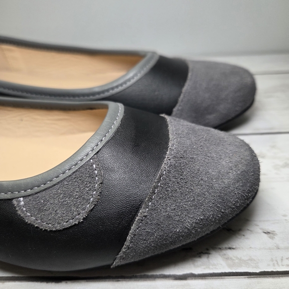Marc Joseph Gray and Black Women's Flats - Picture 4 of 9
